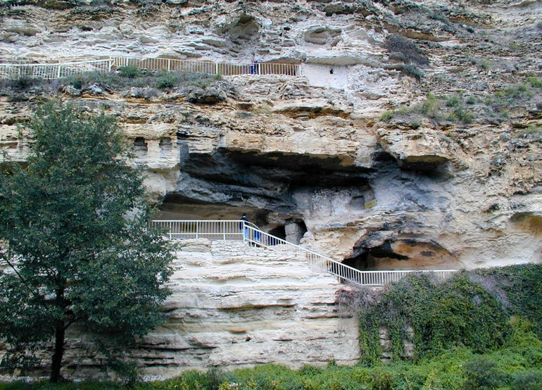 Монастырь Аладжа: православная святыня, покинутая в скалах (Болгария)