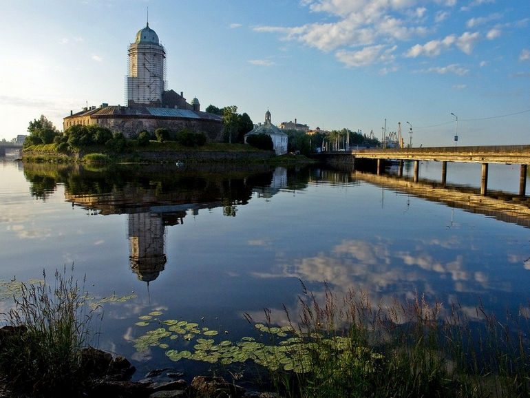 Выборгский замок (Россия)  