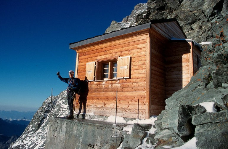 Хижина Солвей: убежище для альпиниста на высоте 4 километров (Италия)